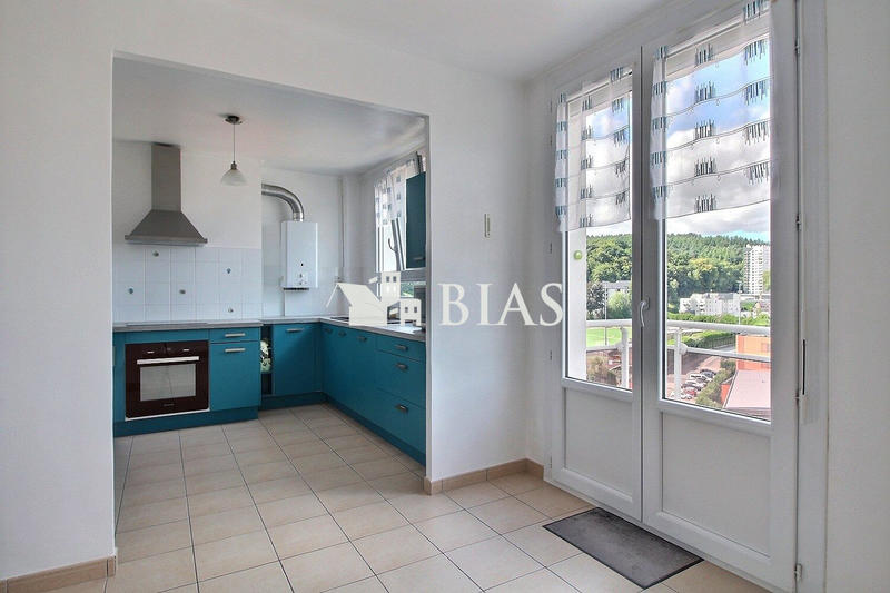 Appartement - 95 m² - 4 pièces