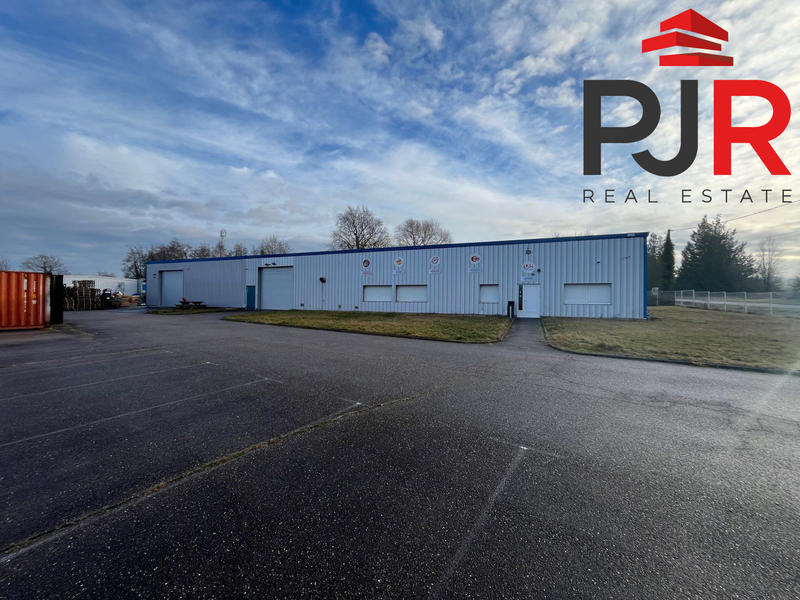 Local d'activités - 810 m²