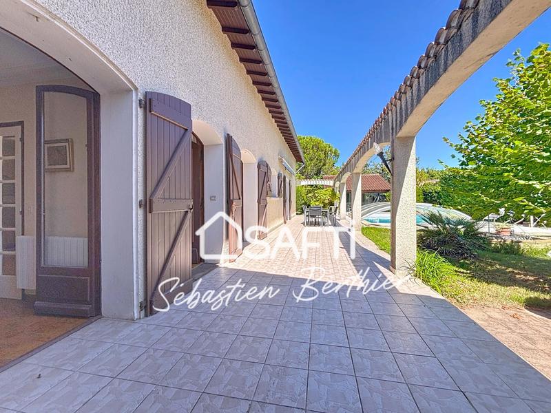 Maison - 180 m² - 6 pièces