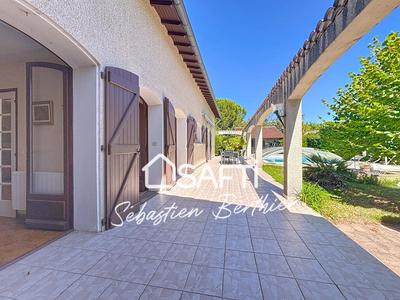 Maison - 180 m² - 6 pièces