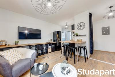 Chambre - 10 m² - 1 pièce