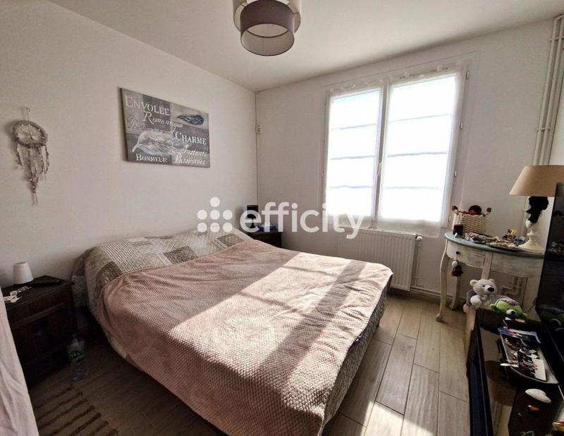 Maison - 170 m² - 9 pièces