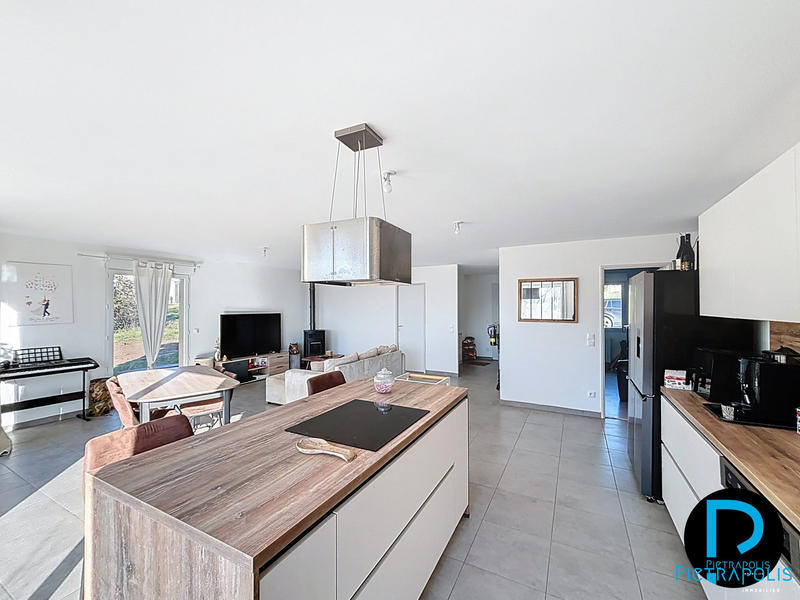 Maison - 108 m² - 4 pièces