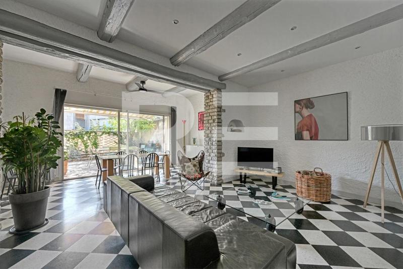 Appartement - 101 m² - 3 pièces