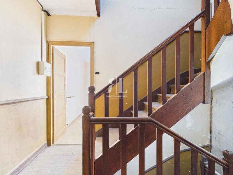 Immeuble - 335 m² - 14 pièces