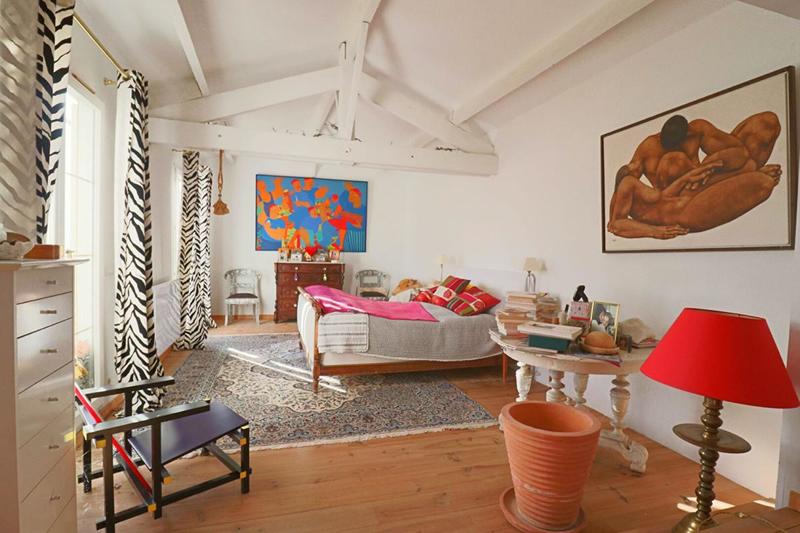 Maison - 248 m² - 8 pièces