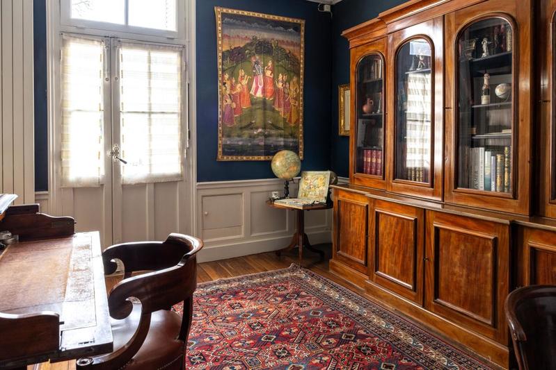 Maison - 300 m² - 5 pièces