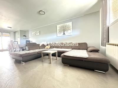 Maison - 197 m² - 8 pièces