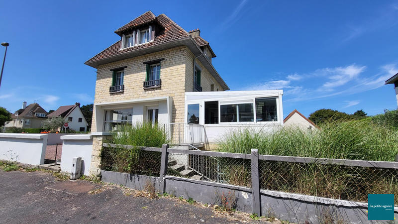 Maison - 366 m² - 20 pièces