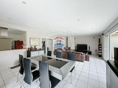 Maison - 125 m² - 5 pièces