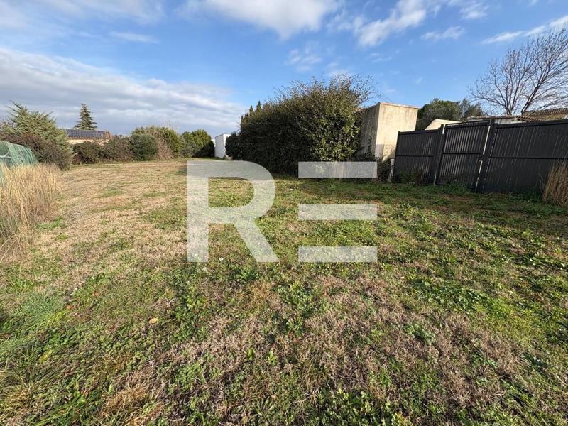 Terrain constructible - 794 m²