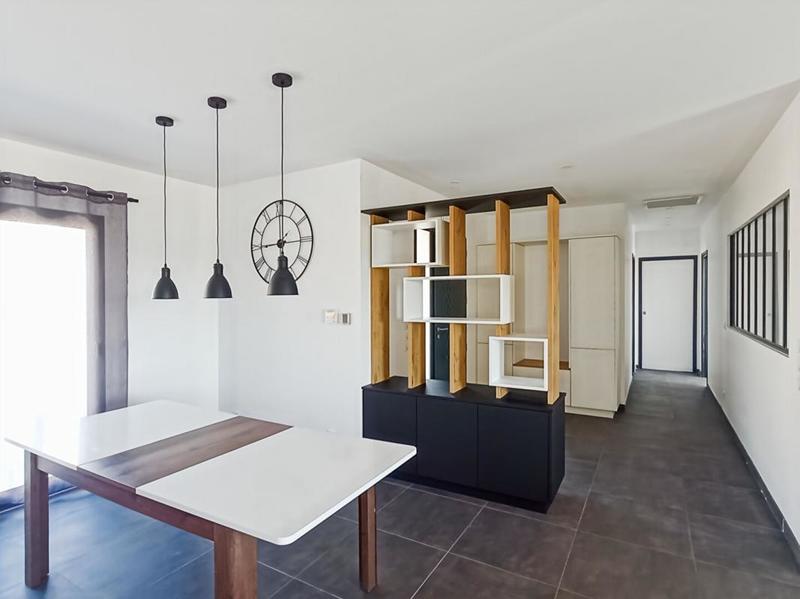 Maison - 195 m² - 6 pièces