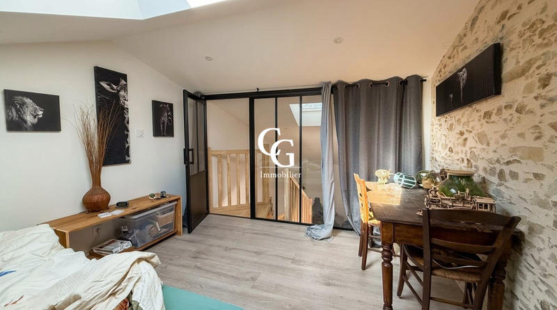 Maison - 159 m² - 6 pièces