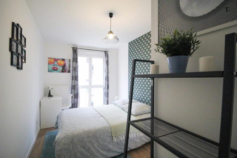 Chambre - 13 m² - 4 pièces