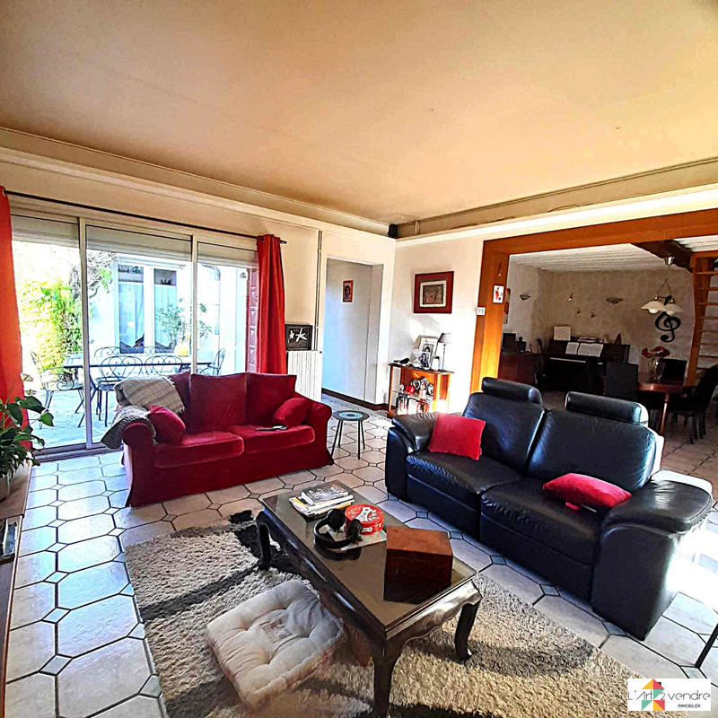 Maison - 159 m² - 5 pièces