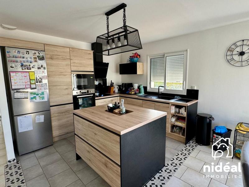 Maison - 193 m² - 6 pièces