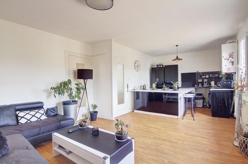 Maison - 96 m² - 5 pièces