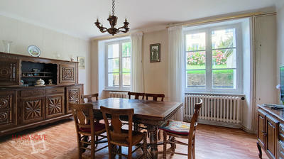 Maison - 93 m² - 7 pièces