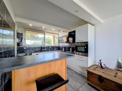 Appartement - 75 m² - 4 pièces