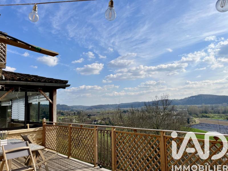 Maison - 265 m² - 13 pièces