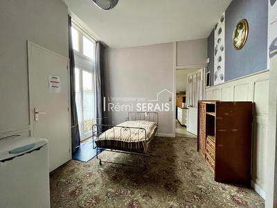 Immeuble - 270 m² - 8 pièces