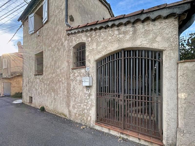 Maison - 88 m² - 3 pièces