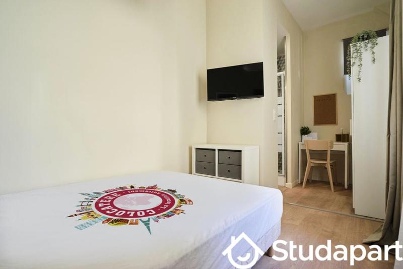 Chambre - 10 m² - 1 pièce