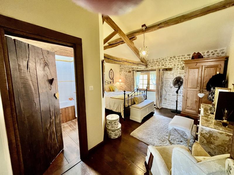 Maison de domaine - 530 m² - 14 pièces