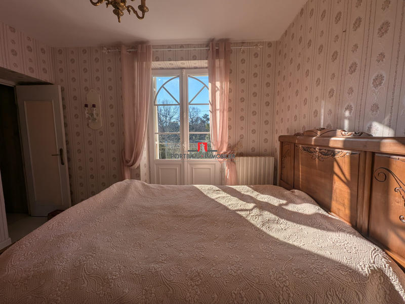 Maison - 290 m² - 6 pièces