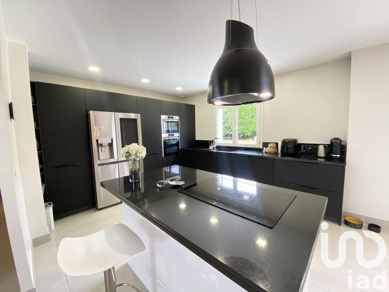 Maison - 165 m² - 6 pièces