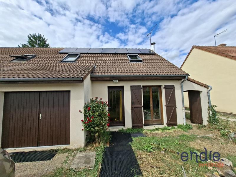 Maison - 85 m² - 4 pièces