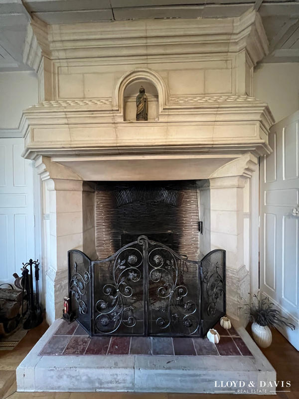 Maison - 710 m² - 15 pièces