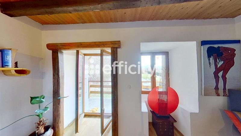 Maison - 220 m² - 7 pièces