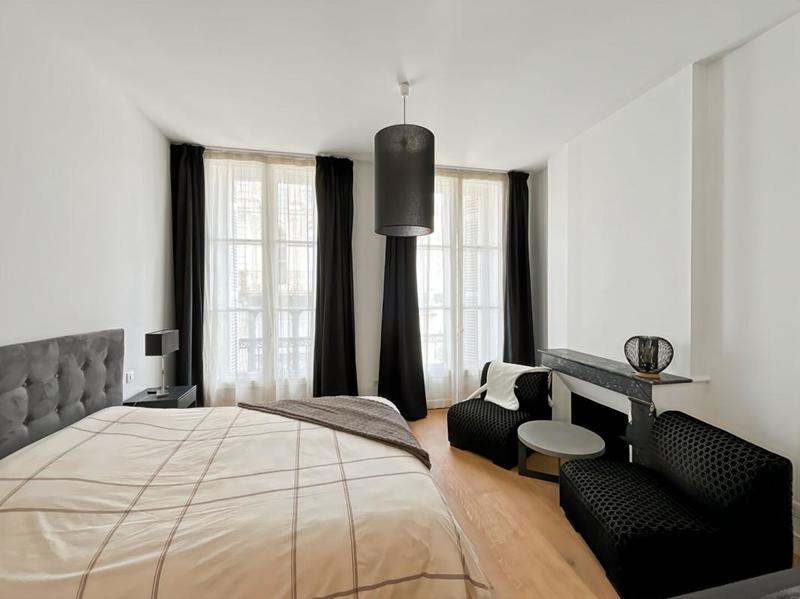 Appartement - 207 m² - 4 pièces