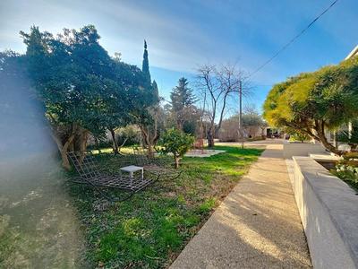 Demeure - 264 m² - 12 pièces