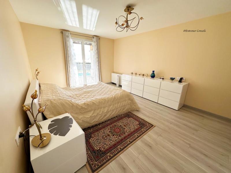 Maison - 200 m² - 6 pièces