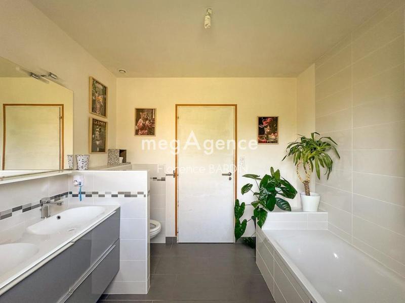 Maison - 133 m² - 6 pièces