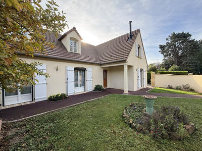 Maison - 198 m² - 7 pièces