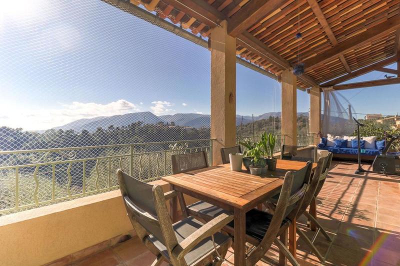 Maison - 112 m² - 4 pièces