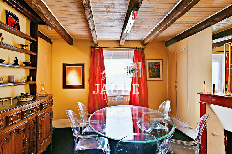 Appartement - 208 m² - 6 pièces