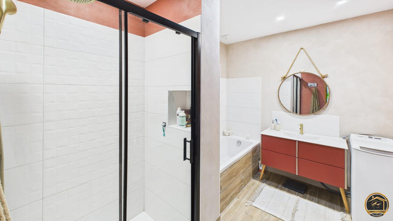 Maison - 85 m² - 3 pièces