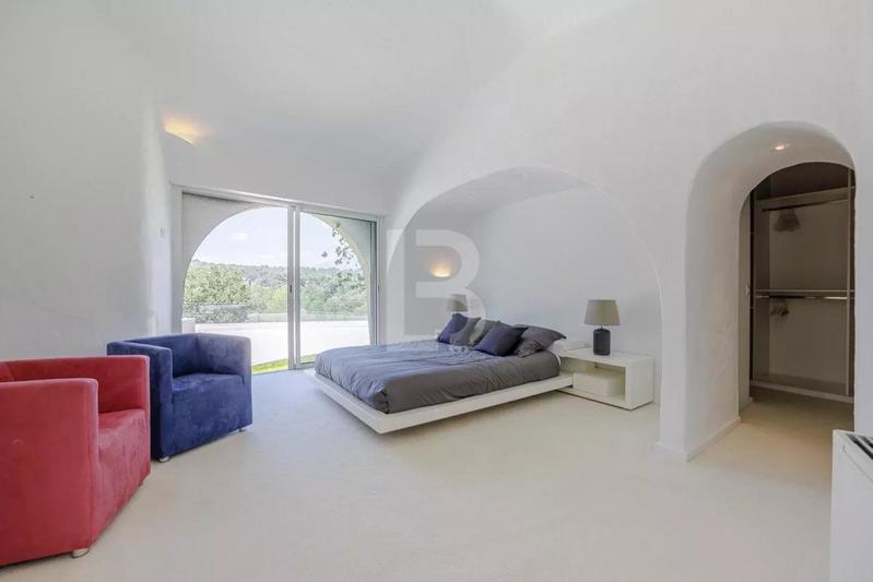 Villa - 540 m² - 10 pièces