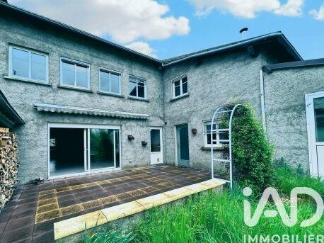 Maison - 237 m² - 6 pièces