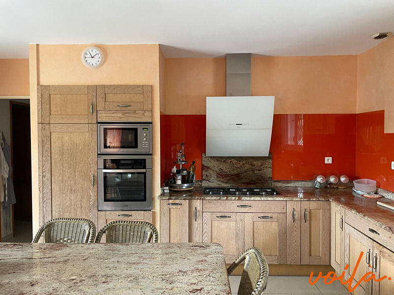 Maison - 310 m² - 9 pièces