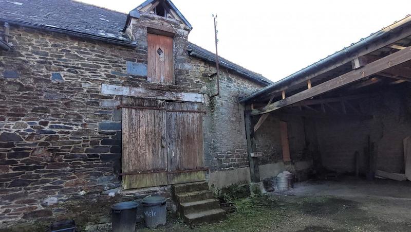 Maison en pierre - 139 m² - 6 pièces