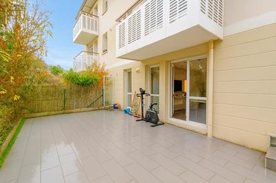 Appartement - 75 m² - 4 pièces