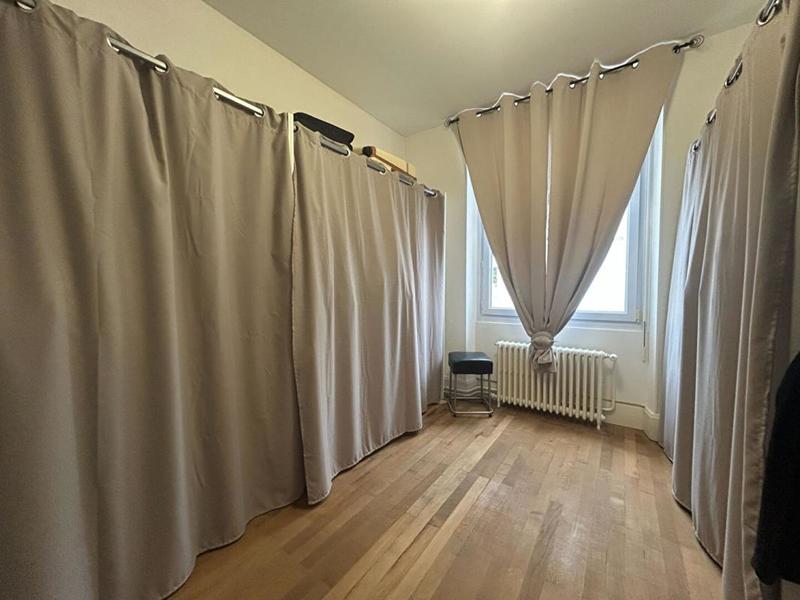 Maison - 226 m² - 9 pièces