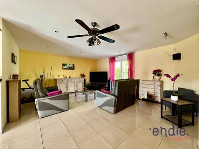 Maison - 102 m² - 4 pièces