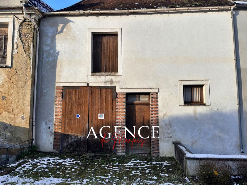 Parking / Garage - 76 m²