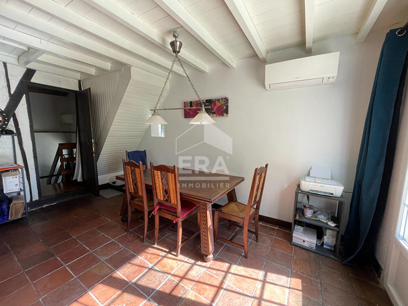 Maison - 95 m² - 5 pièces